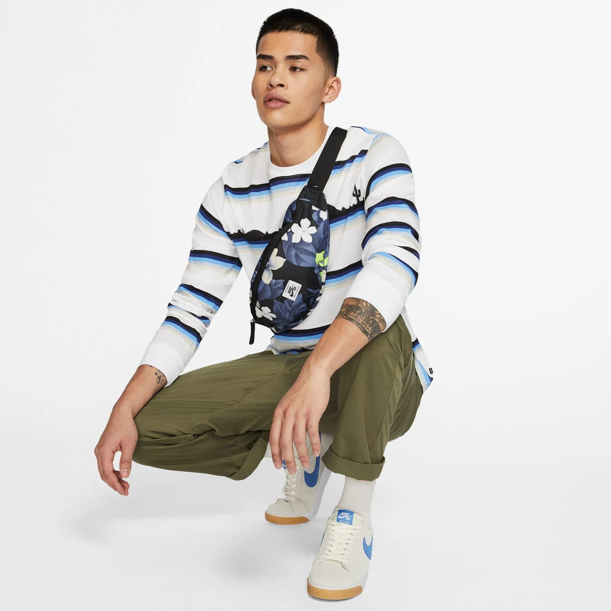 Heritage Hip Pack (Navy Floral)